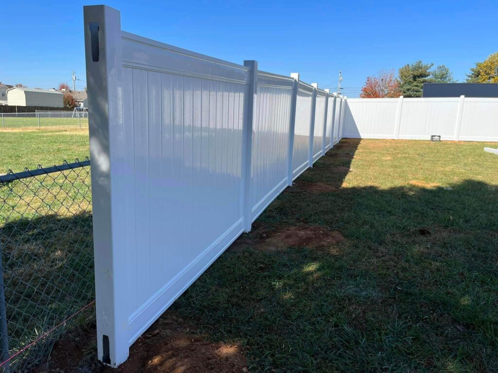 vinyl fence in burns tn