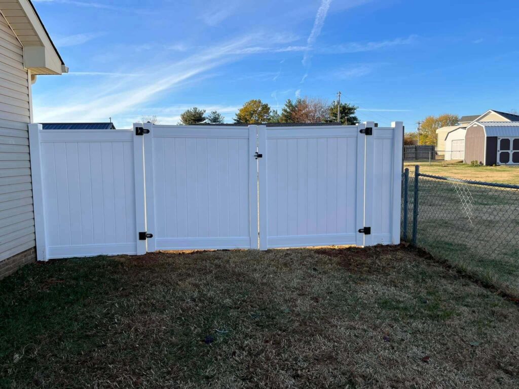 vinyl fence installation in greenbrier tn