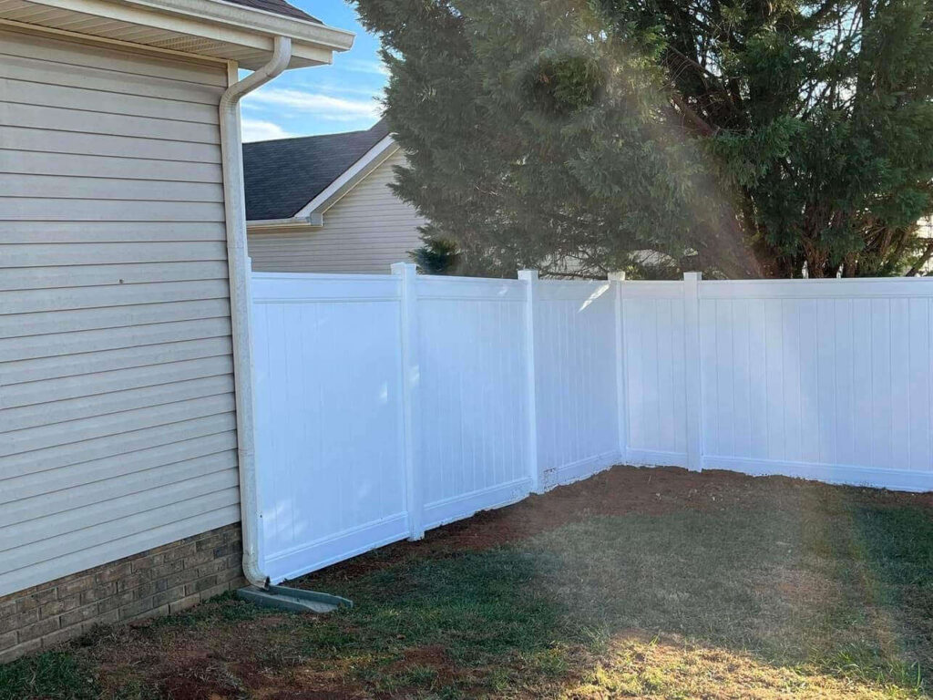 vinyl fence installation in pegram tn