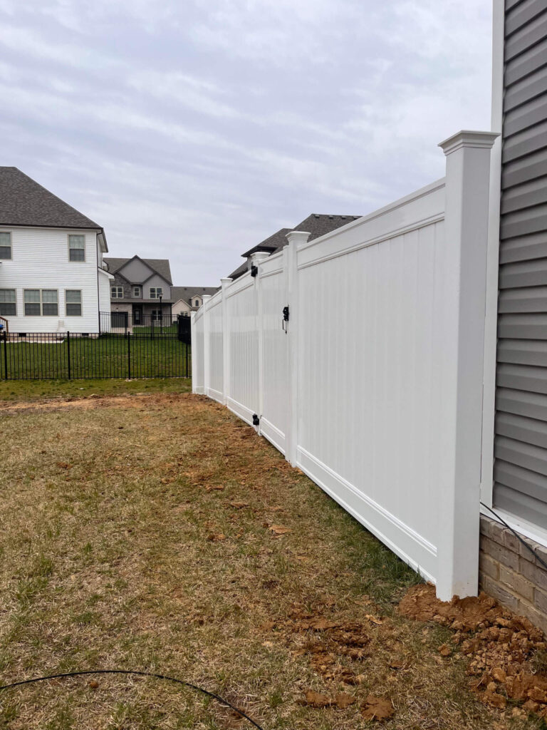 vinyl fence installation in white house tn